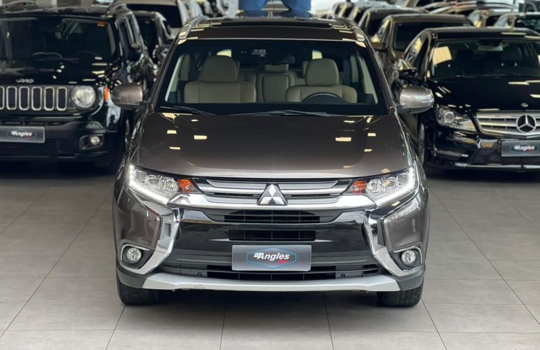 Mitsubishi Outlander 3.0 Gt 4x4 V6 24v - Foto #2