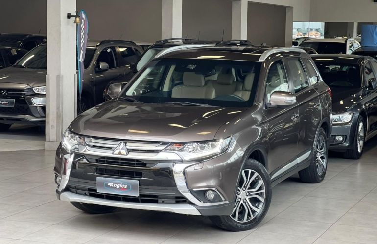 Mitsubishi Outlander 3.0 Gt 4x4 V6 24v - Foto #3
