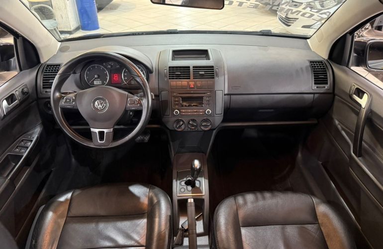 Volkswagen Polo 1.6 Mi 8v - Foto #7