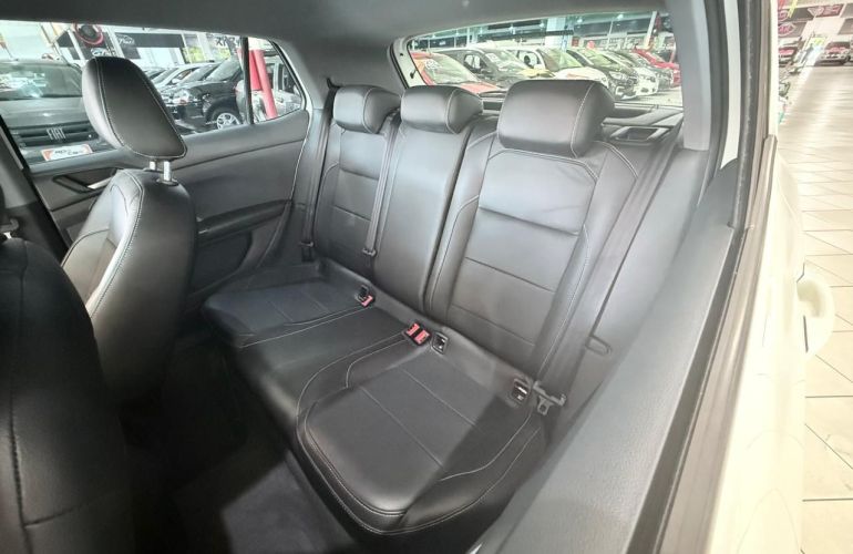 Volkswagen T-cross 1.0 200 TSi Total - Foto #9