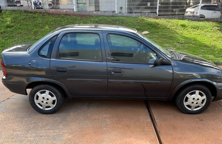 Chevrolet Corsa 1.0 MPFi Classic Sedan Life 8v - Foto #4