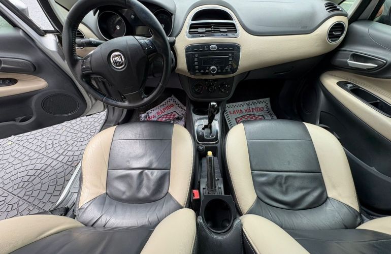 Fiat Punto 1.6 Essence 16v - Foto #7