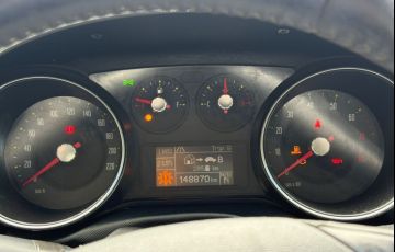 Fiat Punto 1.6 Essence 16v - Foto #9