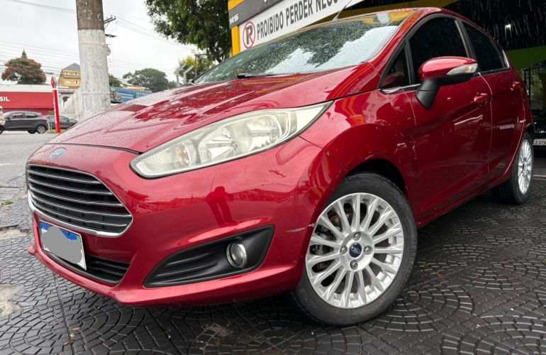 Ford Fiesta 1.6 Titanium Hatch 16v - Foto #2