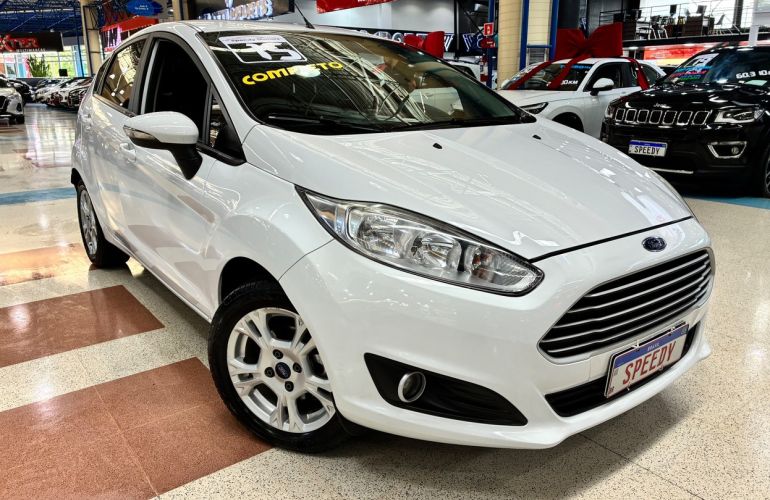Ford Fiesta 1.5 SE Hatch 16v - Foto #2