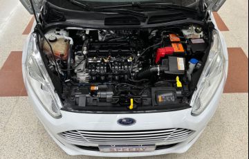 Ford Fiesta 1.5 SE Hatch 16v - Foto #5
