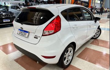 Ford Fiesta 1.5 SE Hatch 16v - Foto #9