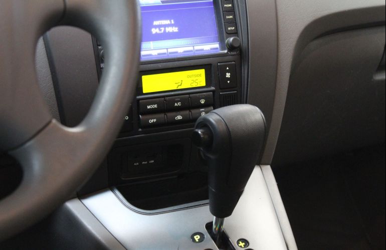 Hyundai Tucson 2.0 MPFi GLS 16V 143cv 2wd - Foto #8