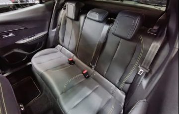 Peugeot 2008 1.0 Turbo 200 Gt - Foto #9