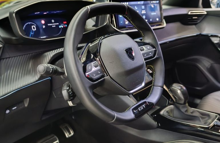 Peugeot 2008 1.0 Turbo 200 Gt - Foto #10