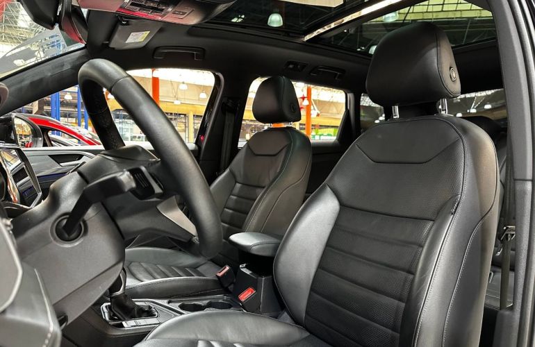 Volkswagen Taos 250 TSi Highline - Foto #10