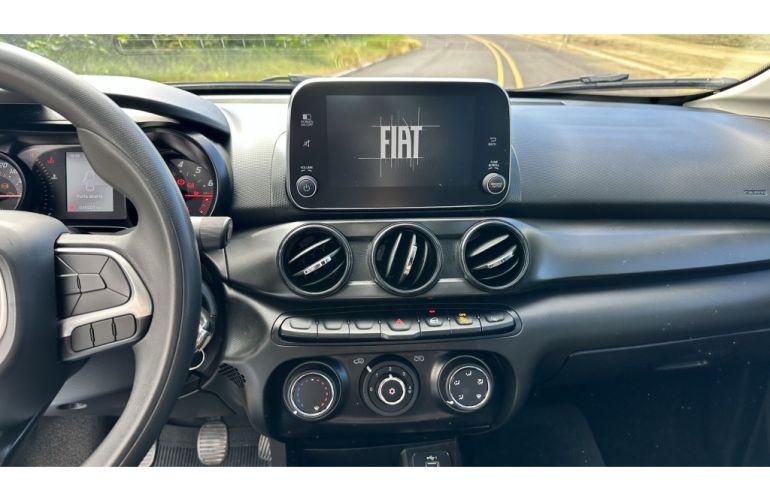 Fiat Cronos 1.3 Drive - Foto #9