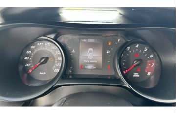Fiat Cronos 1.3 Drive - Foto #10