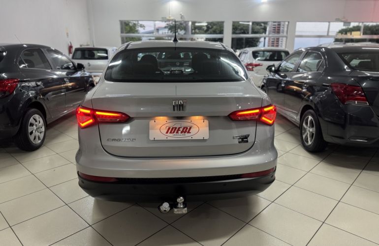 Fiat Cronos 1.3 Precision (Aut) - Foto #4