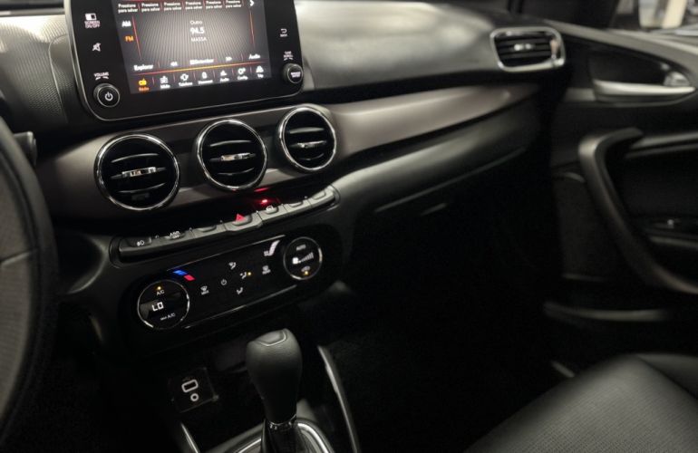 Fiat Cronos 1.3 Precision (Aut) - Foto #7