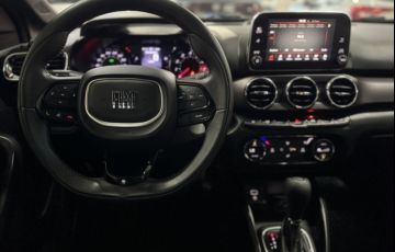 Fiat Cronos 1.3 Precision (Aut) - Foto #8