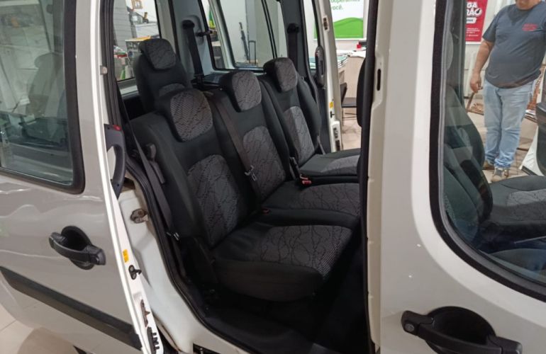 Fiat Doblò 1.8 Essence 7l - Foto #3