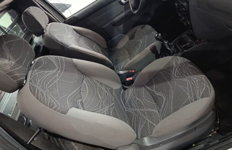 Fiat Doblò 1.8 Essence 7l - Foto #5