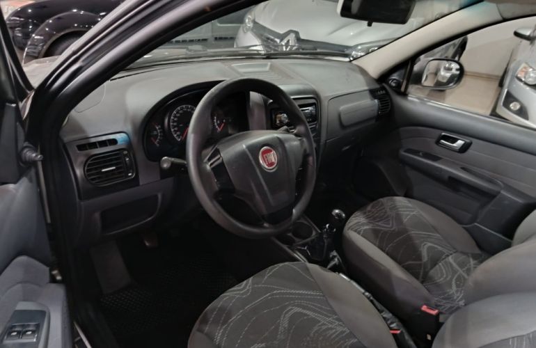Fiat Doblò 1.8 Essence 7l - Foto #6
