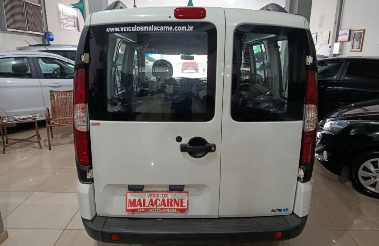 Fiat Doblò 1.8 Essence 7l - Foto #8