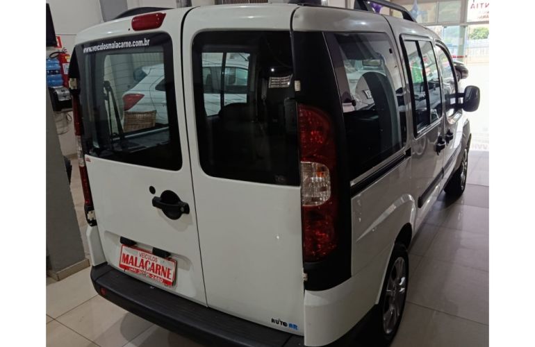 Fiat Doblò 1.8 Essence 7l - Foto #10