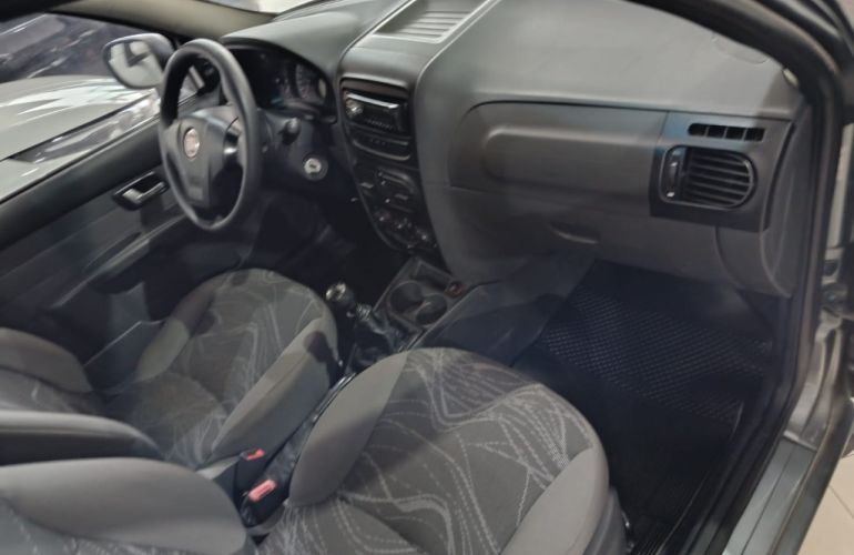 Fiat Strada Working 1.4 (Flex) - Foto #10