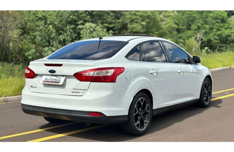 Ford Focus Fastback Titanium Plus 2.0 PowerShift - Foto #3
