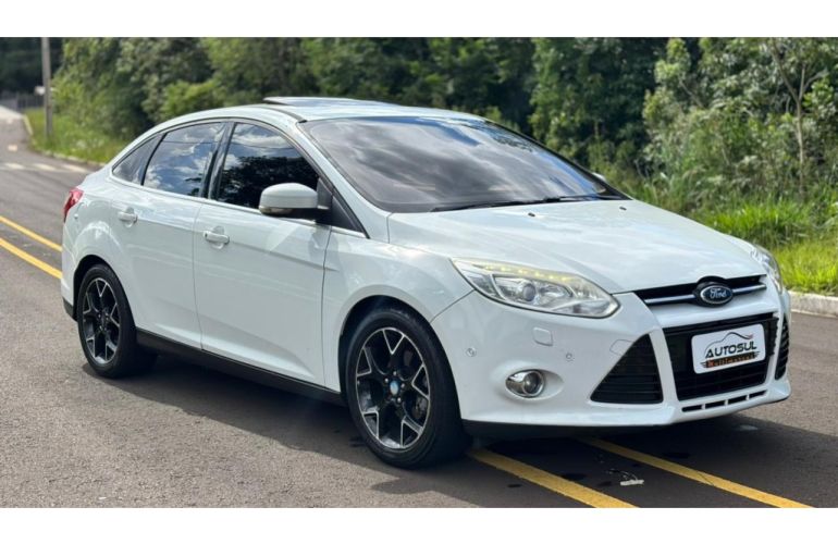Ford Focus Fastback Titanium Plus 2.0 PowerShift - Foto #4