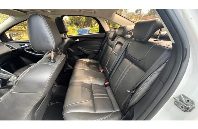 Ford Focus Fastback Titanium Plus 2.0 PowerShift - Foto #5