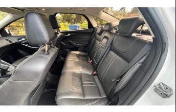 Ford Focus Fastback Titanium Plus 2.0 PowerShift - Foto #5