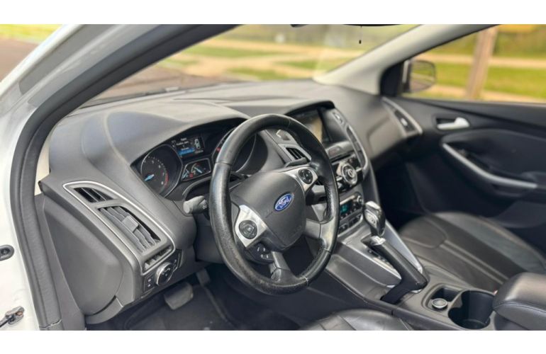Ford Focus Fastback Titanium Plus 2.0 PowerShift - Foto #7