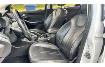 Ford Focus Fastback Titanium Plus 2.0 PowerShift - Foto #8