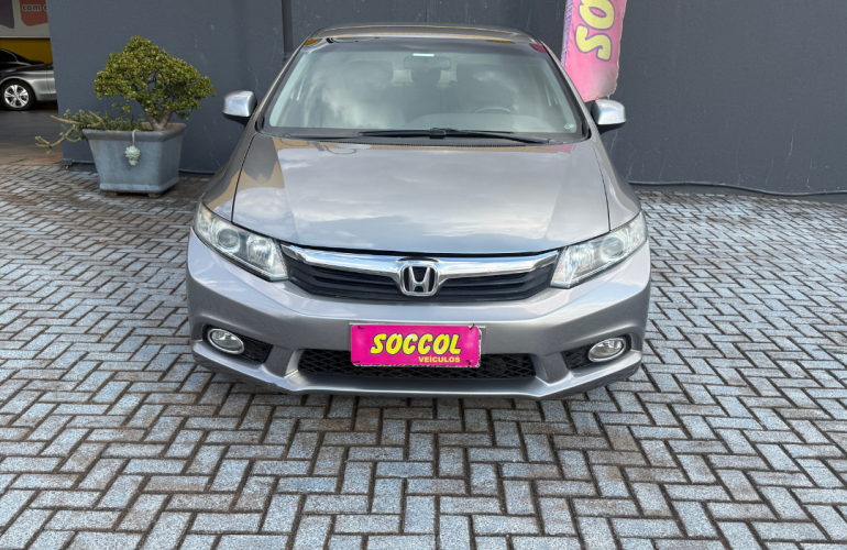 Honda Civic LXS 1.8 i-VTEC (Aut) (Flex) - Foto #2