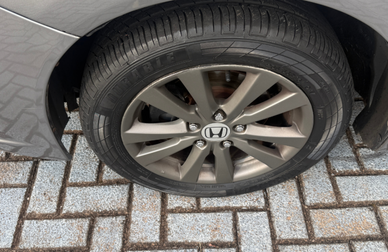 Honda Civic LXS 1.8 i-VTEC (Aut) (Flex) - Foto #7
