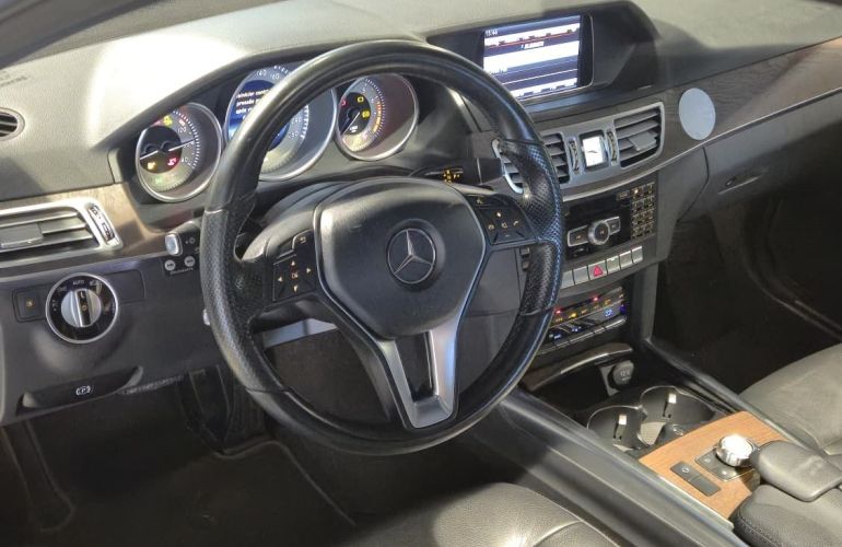 Mercedes-Benz E 400 3.0 V6 Avantgarde Biturbo - Foto #7