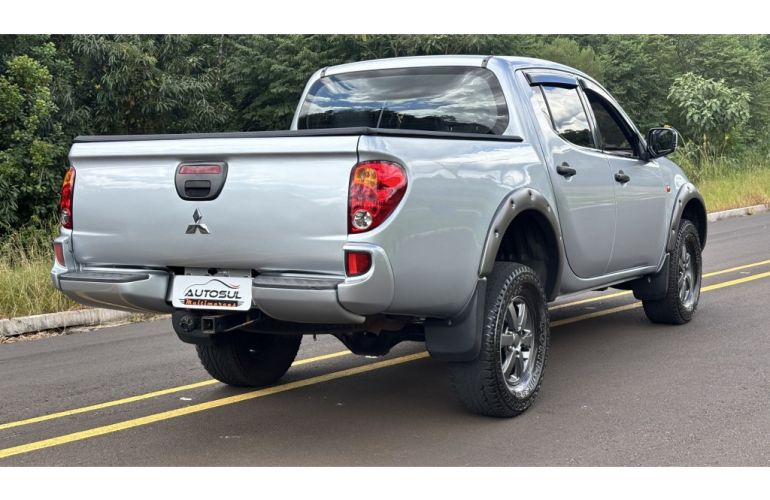 Mitsubishi L200 Triton 3.2 Di-D 4x4 GLX - Foto #3
