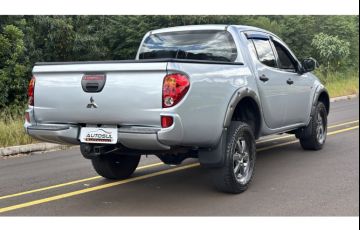 Mitsubishi L200 Triton 3.2 Di-D 4x4 GLX - Foto #3