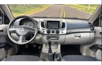 Mitsubishi L200 Triton 3.2 Di-D 4x4 GLX - Foto #7
