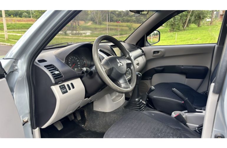 Mitsubishi L200 Triton 3.2 Di-D 4x4 GLX - Foto #9