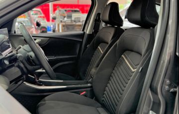 Fiat Fastback 1.0 Turbo 200 - Foto #7