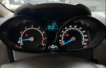 Ford Fiesta 1.6 SE Hatch 16v - Foto #6