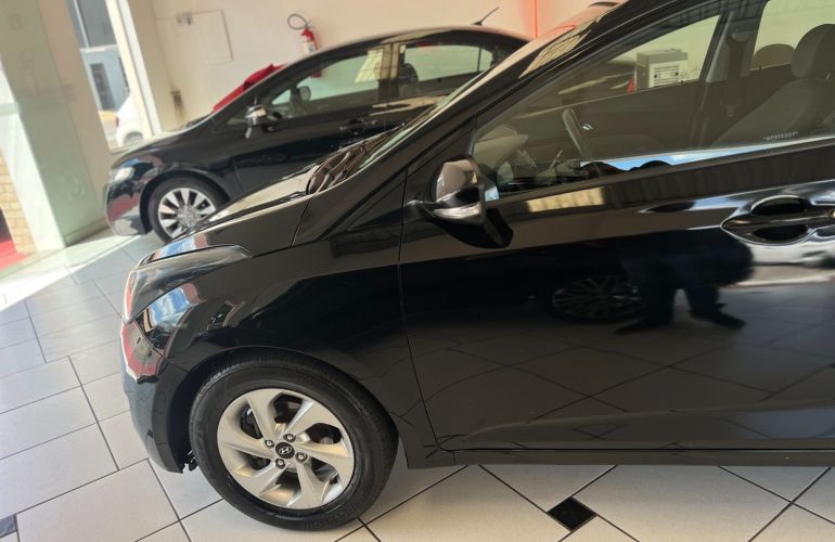 Hyundai Hb20s 1.0 Comfort Plus 12v - Foto #3