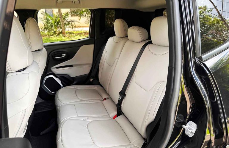 Jeep Renegade 1.8 (Aut) - Foto #9