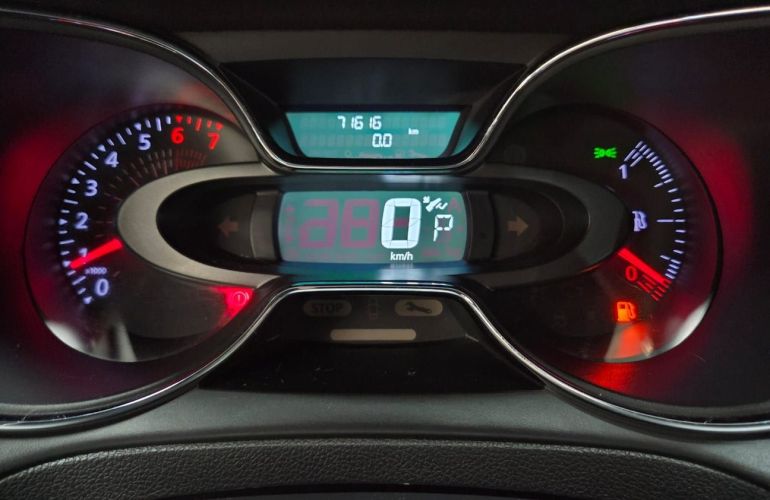 Renault Captur 1.6 16V Sce Life - Foto #10