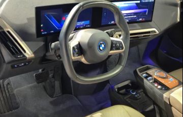 BMW Ix Xdrive40 - Foto #6