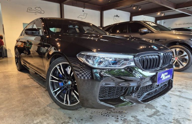 BMW M5 4.4 V8 Twin Power M Xdrive - Foto #2