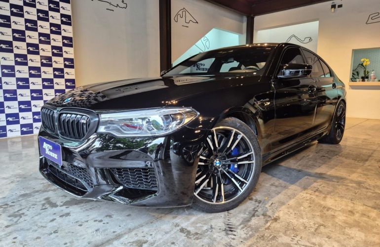 BMW M5 4.4 V8 Twin Power M Xdrive - Foto #4