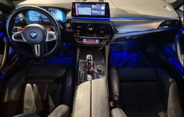 BMW M5 4.4 V8 Twin Power M Xdrive - Foto #7