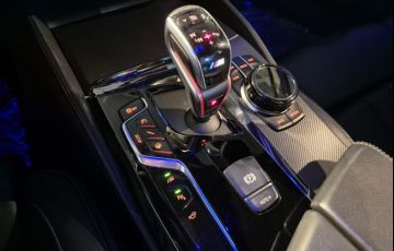 BMW M5 4.4 V8 Twin Power M Xdrive - Foto #10