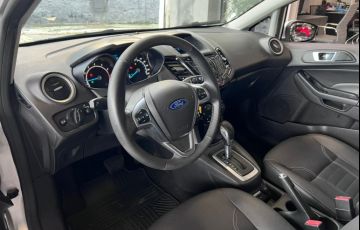 Ford Fiesta 1.6 Titanium Hatch 16v - Foto #4